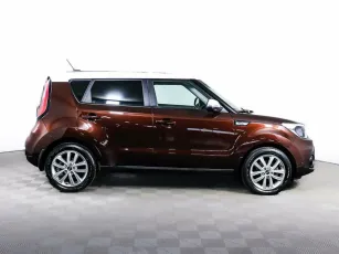 Kia  4