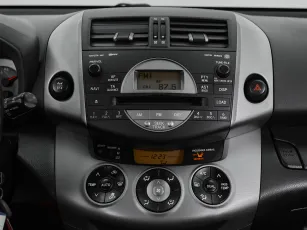 Toyota  13