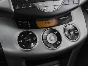 Toyota  15