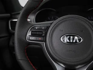 Kia  11