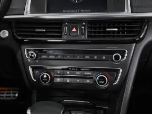 Kia  19