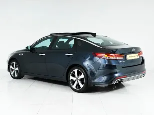 Kia  4