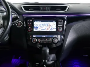 Nissan  12
