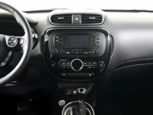 Kia  8