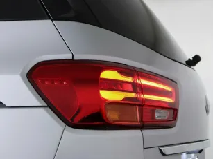 Kia  8