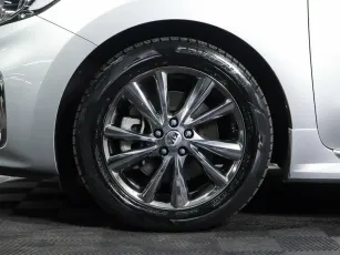Kia  9