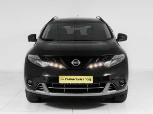 Nissan  2