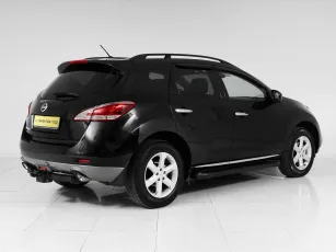 Nissan  6