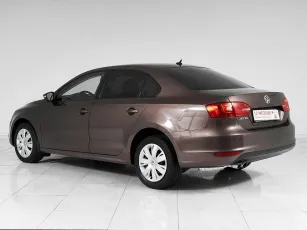 Volkswagen  4