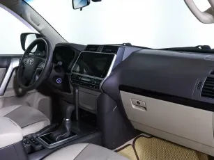 Toyota  9