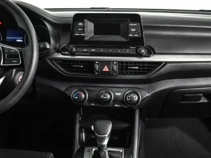 Kia  6