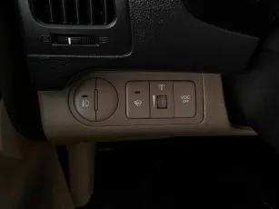 Hyundai  13