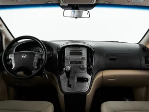 Hyundai  9