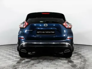 Nissan  4