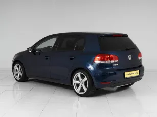 Volkswagen  4