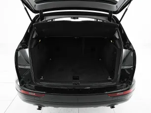 Audi  18