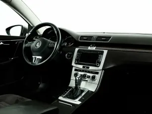 Volkswagen  9