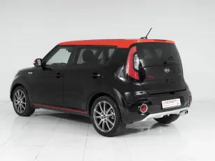 Kia  4