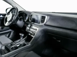 Kia  6