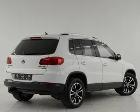 Volkswagen  6