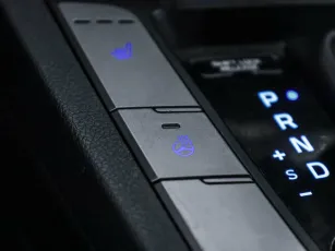 Hyundai  12