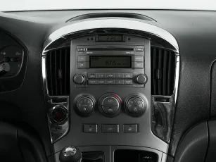 Hyundai  13