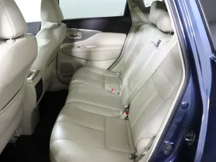 Nissan  11