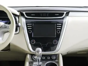Nissan  8