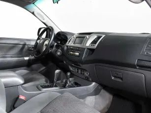 Toyota  9