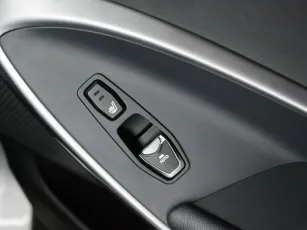 Hyundai  14