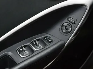 Hyundai  15
