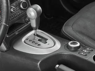 Nissan  15
