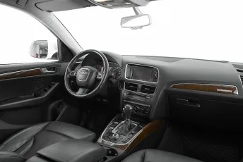 Audi  8