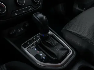 Hyundai  9
