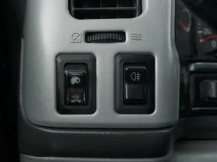 Mitsubishi  12