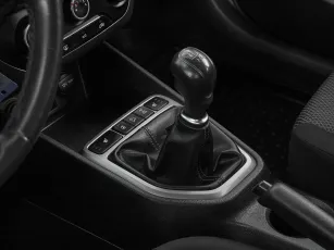 Hyundai  15