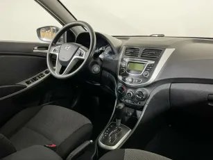 Hyundai  6