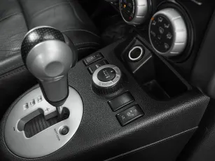 Nissan  16
