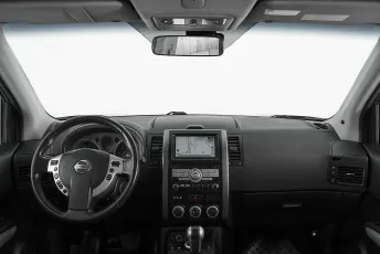 Nissan  8