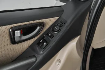 Hyundai  11
