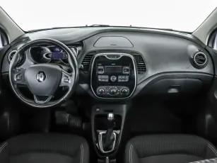 Renault  8