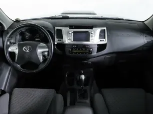 Toyota  8