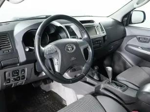 Toyota  9