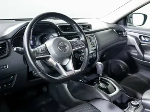 Nissan  8