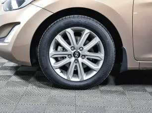 Hyundai  8