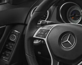 Mercedes-Benz  11