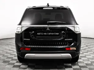 Mitsubishi  6