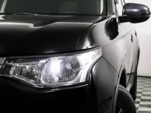Mitsubishi  7