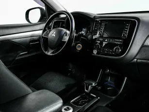Mitsubishi  8