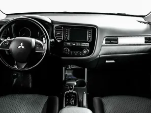 Mitsubishi  9